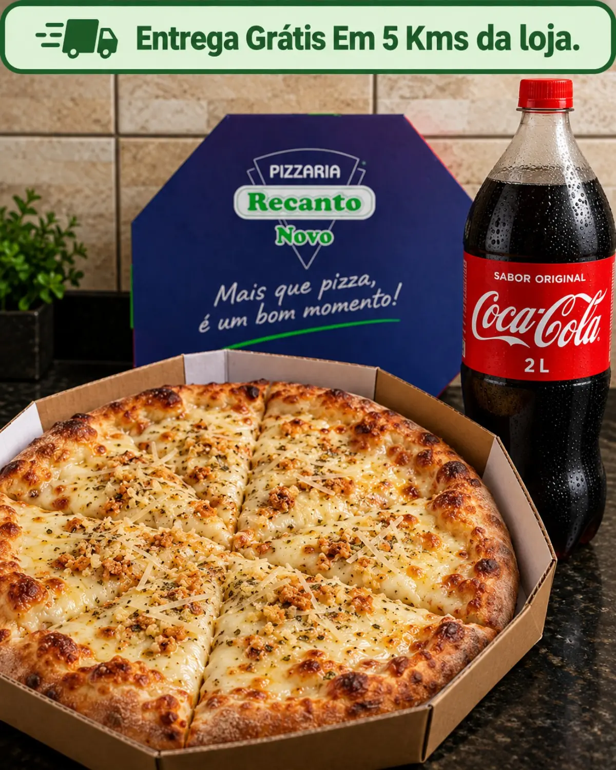 Pizza de mussarela e parmesão com alho gratinado, Coca-Cola de 2 litros e entrega grátis em até 5 quilômetros da loja
